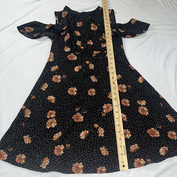 UO Small Kimchi Blue Lynn Empire Waist Ruffle Sleeve Dress - Picture 9 of 11